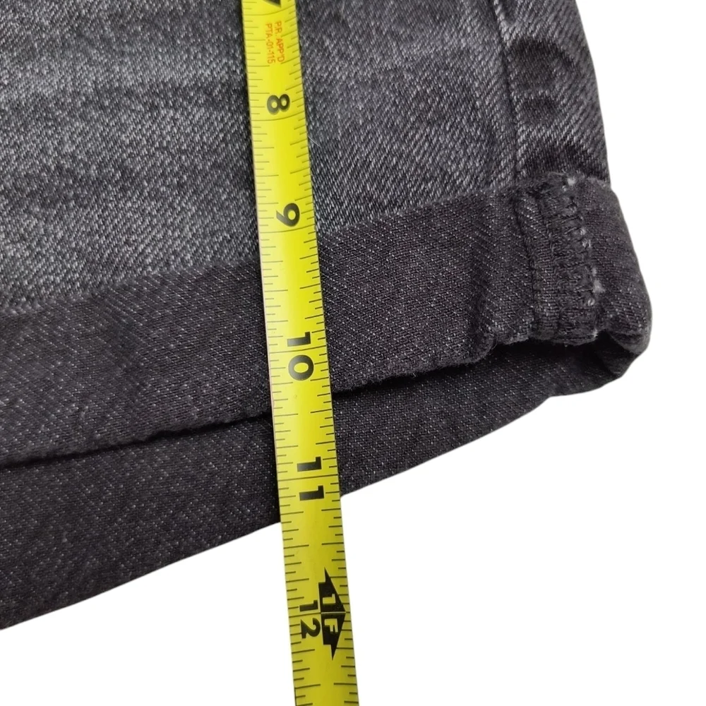 PacSun Black High-Rise Mom Jean Shorts Size 26